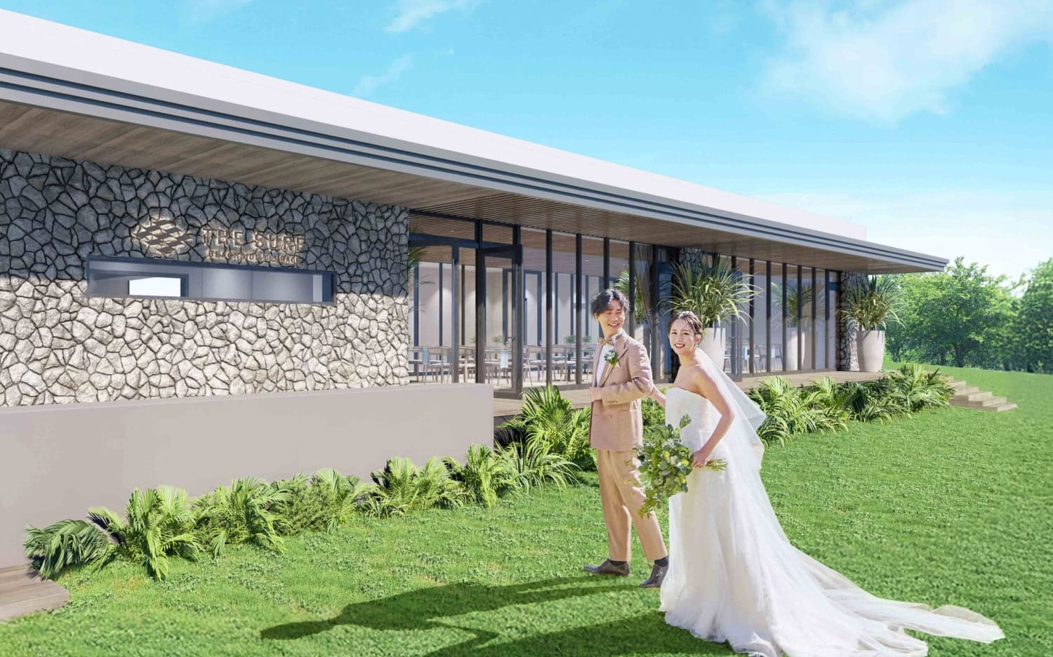 ザ・サーフ ビーチサイドテラスの緑豊かなガーデンで、幸せそうに微笑み合う新郎新婦