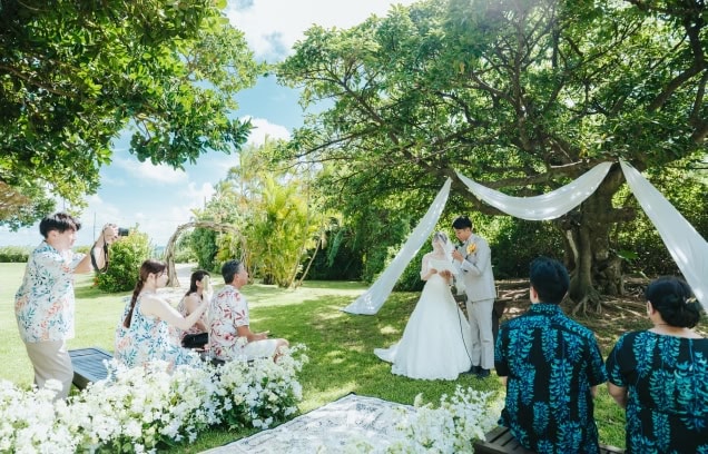 【8月挙式／ザ・ビーチテラス　ホテルアオ石垣】 Mr. K & Ms. Hのサムネイル